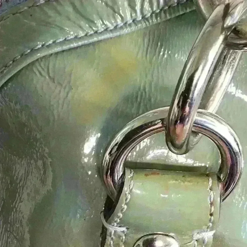 Coach Glossy Green Shoulder Bag with Blue Accents - Picture 5 of 16